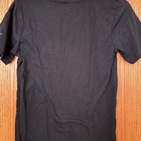 Nike Black T-Shirt with Yellow Graphic - Picture 5 of 5
